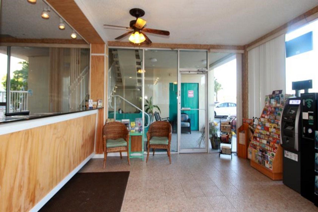 Magnuson Hotel Clearwater Beach Exterior photo