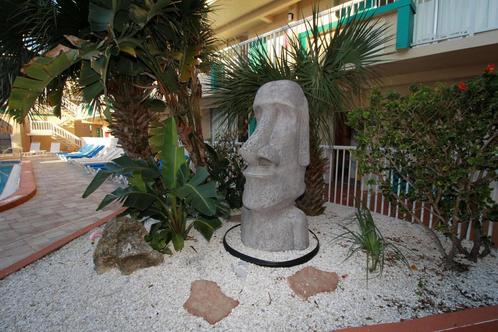 Magnuson Hotel Clearwater Beach Exterior photo